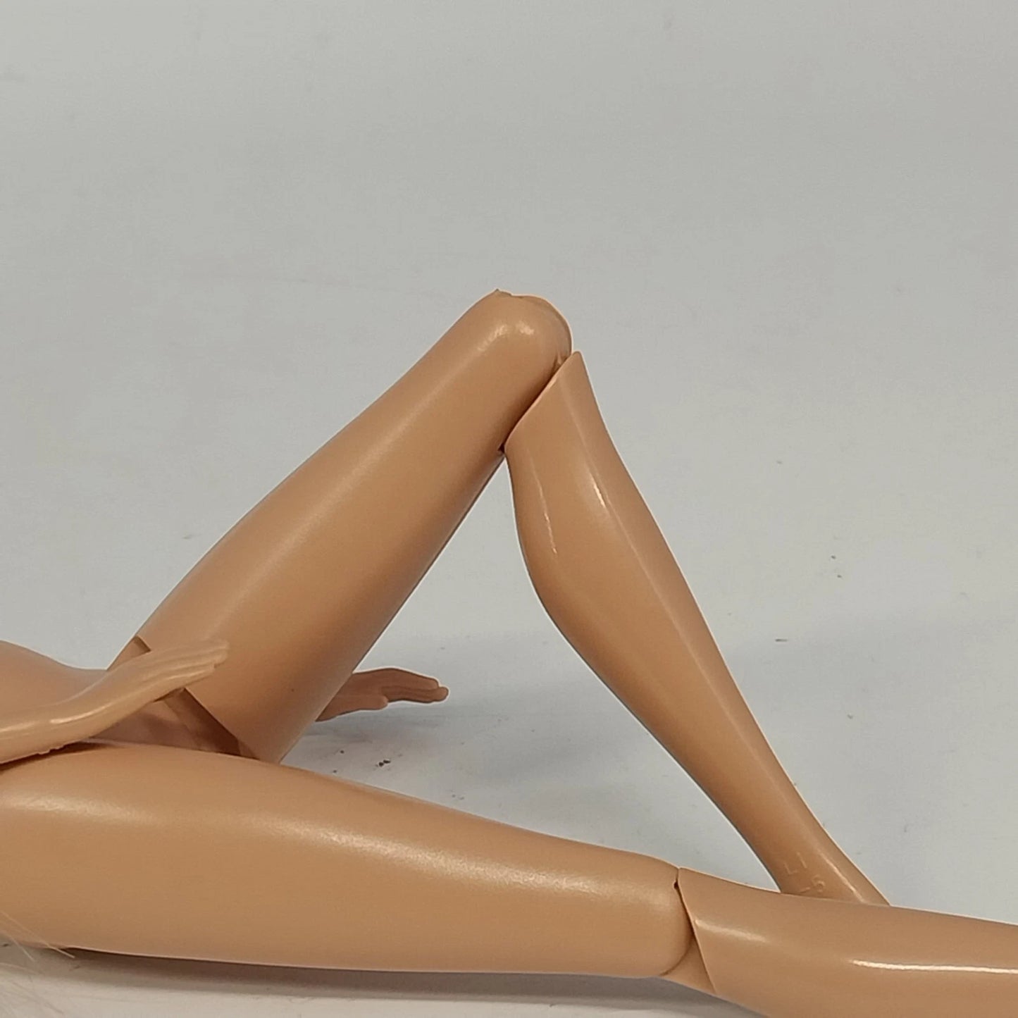Mattel Barbie Ballerina Doll Blonde Bendable Knees Elbows 2005 Head 2006 Body