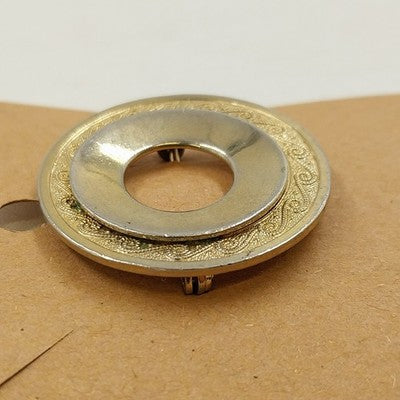 Gold Tone Round Plain & Engraved Scroll Pattern Circular Brooch Pin 1.5" Vintage