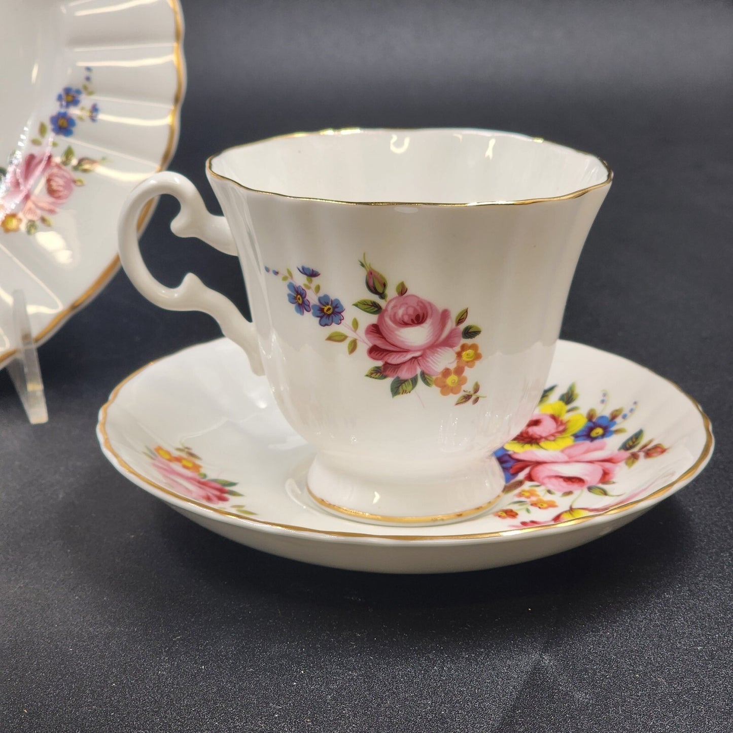 Royal Grafton Fine Bone China Rose Floral w Gold Edge Tea Cup Saucer Salad Plate