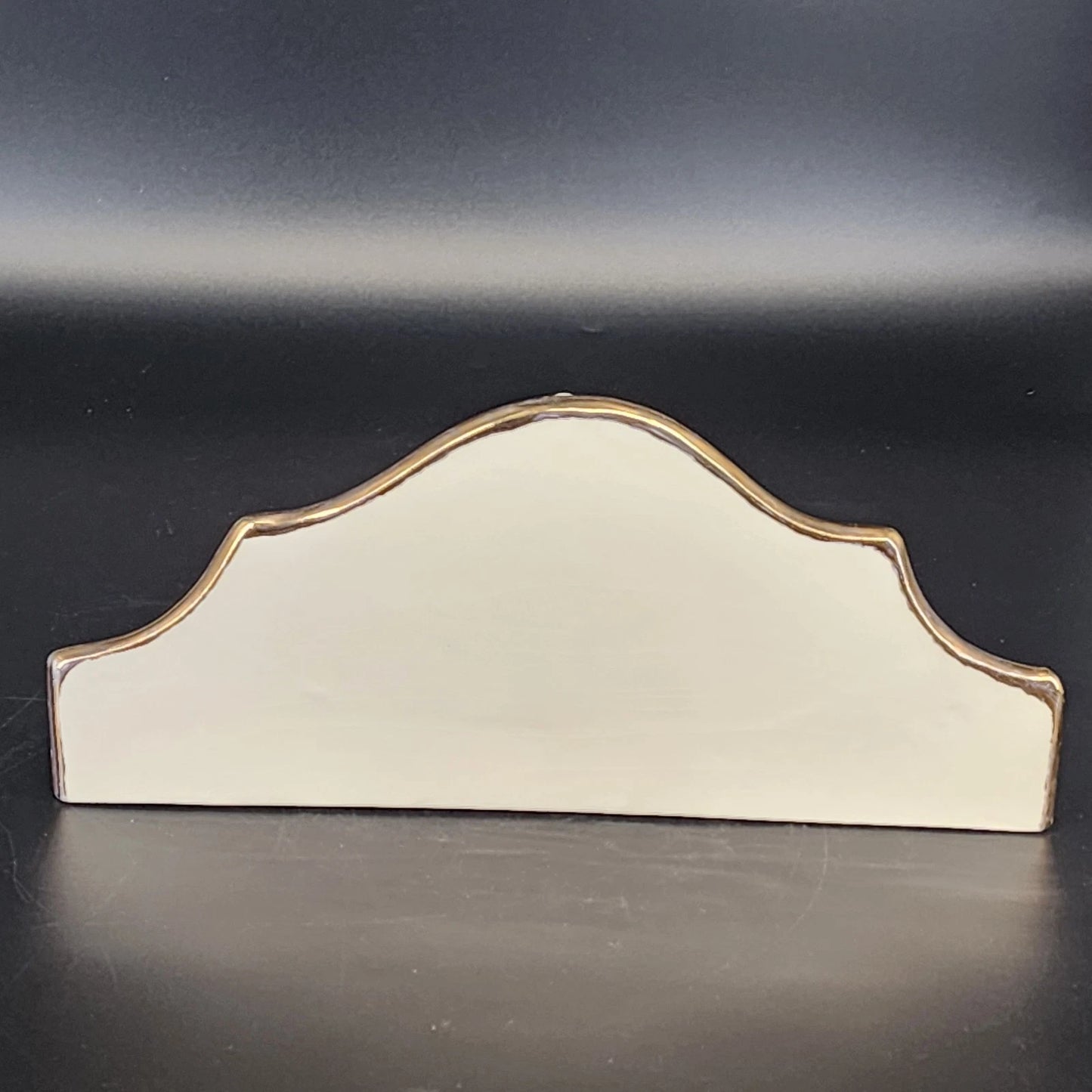 Cherub Ceramic Wall Shelves 2pc Set White Gold Trim Angel Display Decor