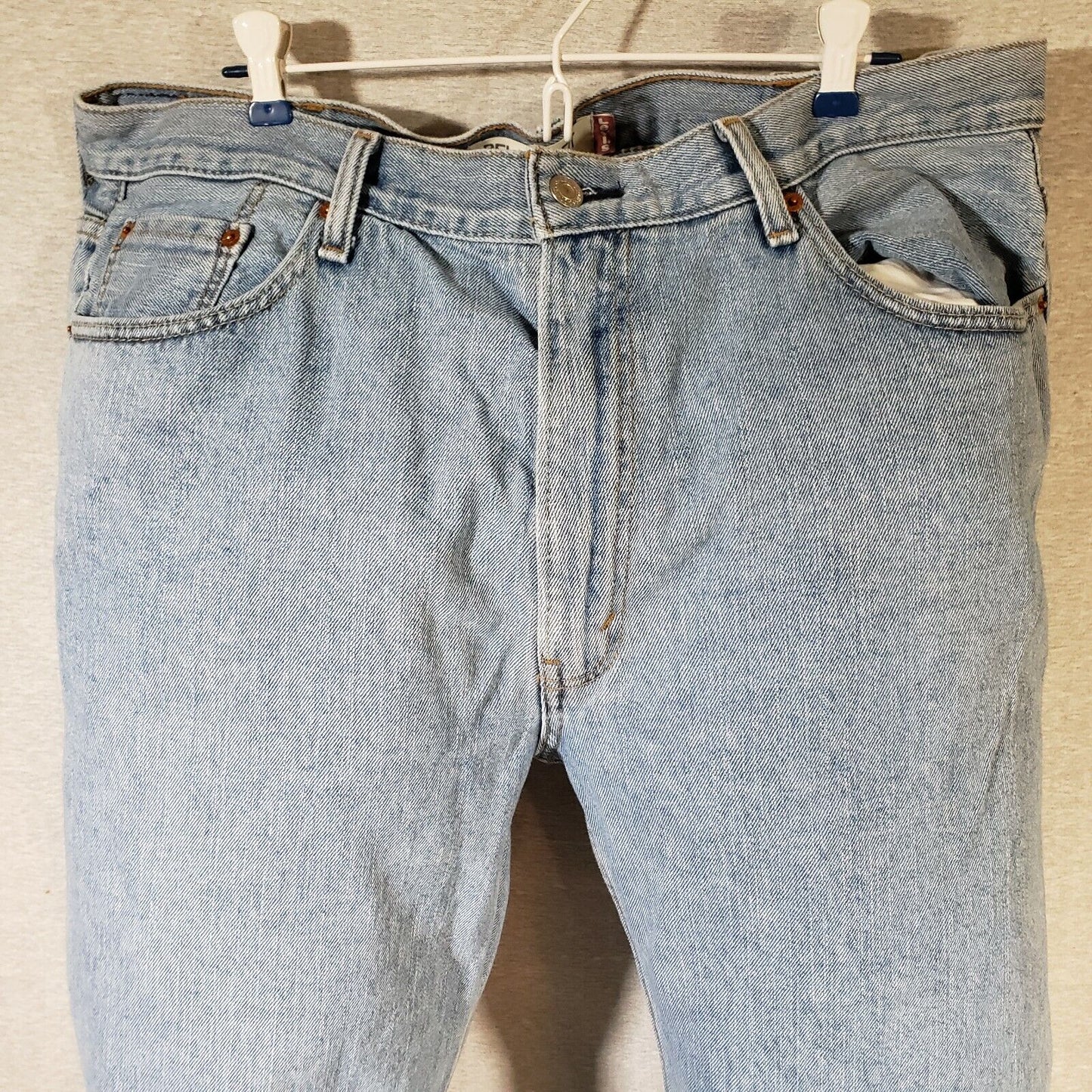 Levi's 550 Relaxed Tapered Light Wash Jeans Mens 40x32 Denim