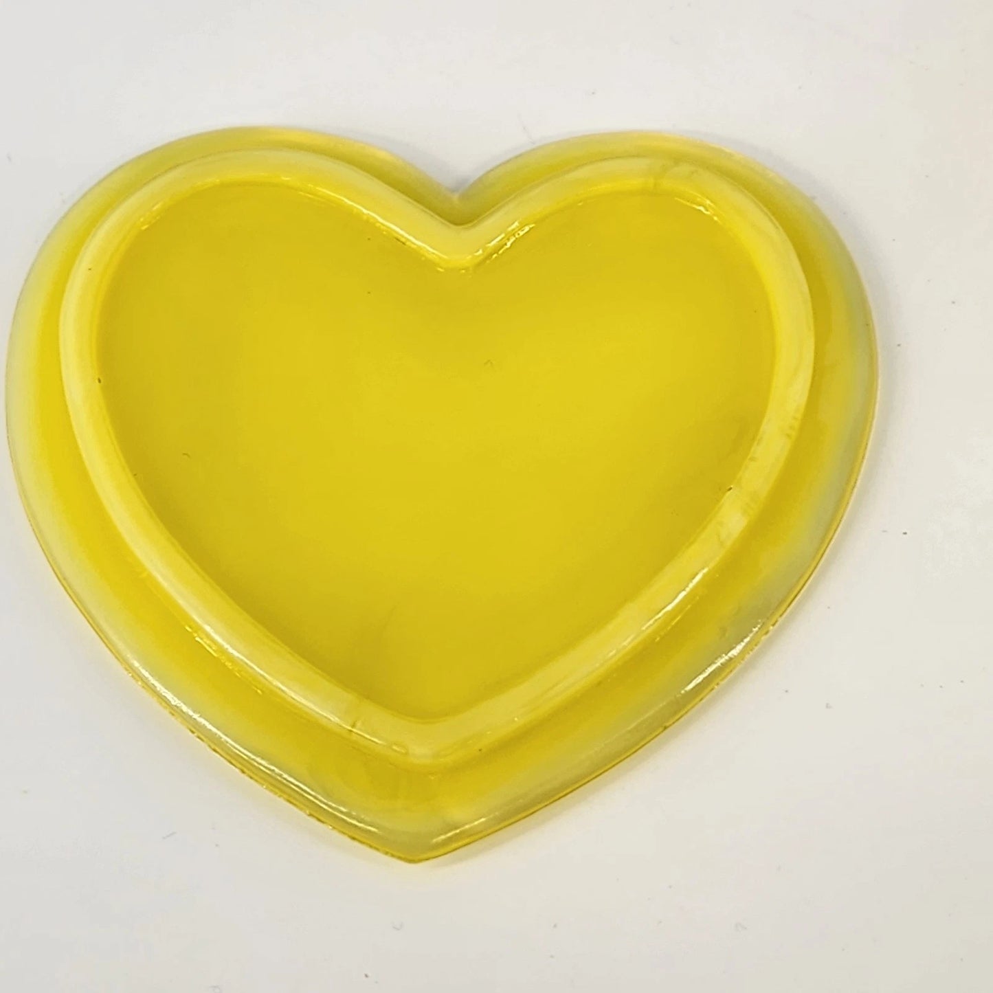 Degenhart Slag Glass Heart Trinket Dresser Box Yellow Mustard Caramel Swirl 3.5"