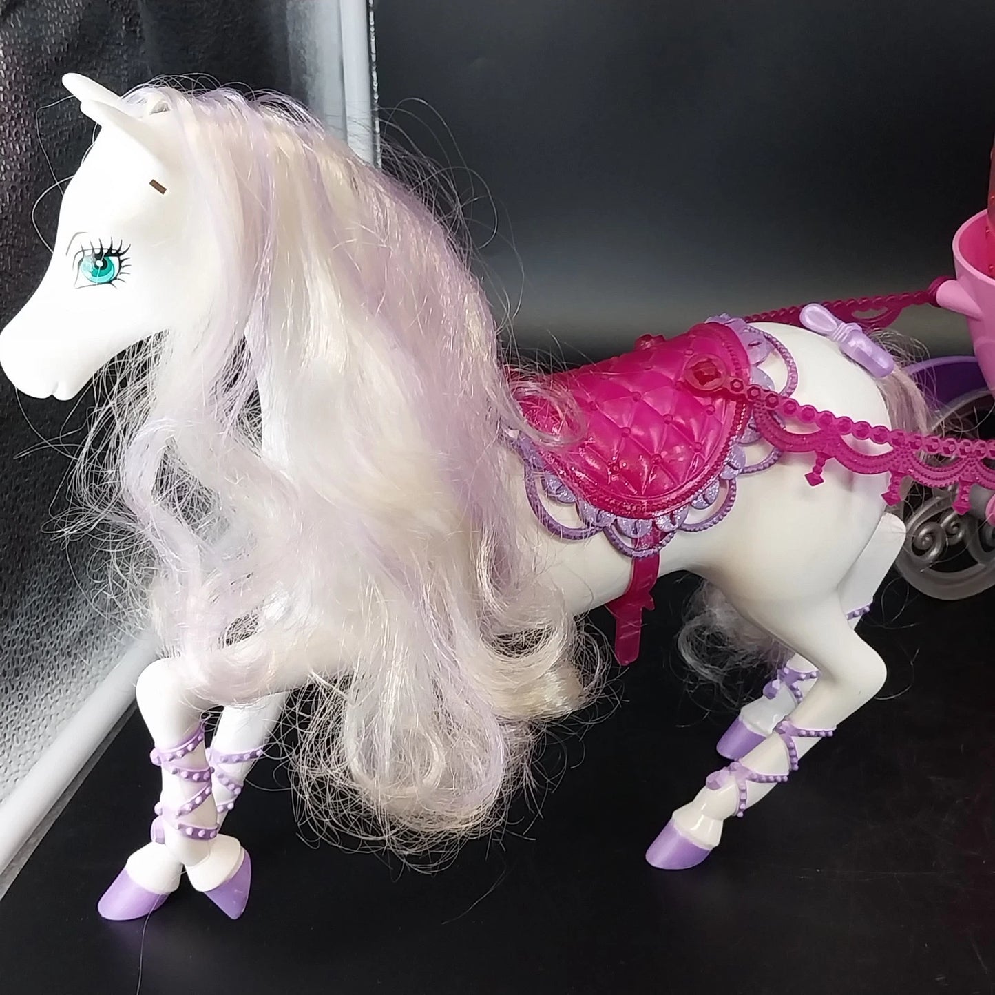 Vintage Mattel Barbie Magic Dream Horse and Carriage Set