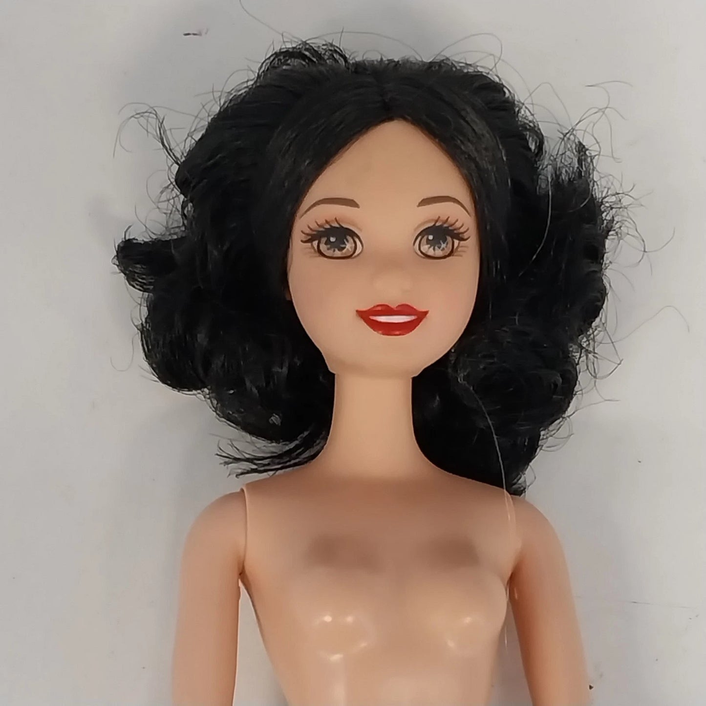 Mattel Disney Snow White Princess Doll Black Hair Bendable Knees 2006 Nude