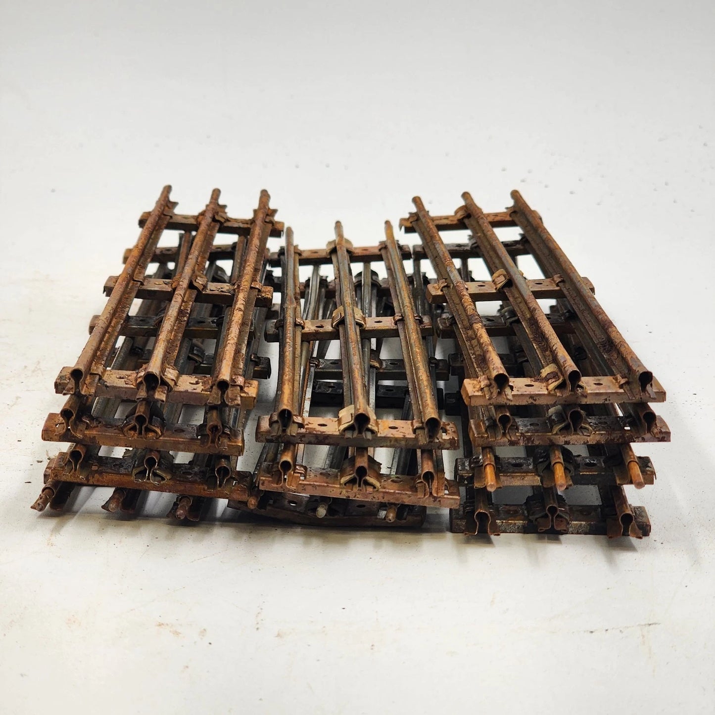 11 Model Train Train Tracks O-27 Gauge Straight 8 7/8" Long w Silver Ties Rusty