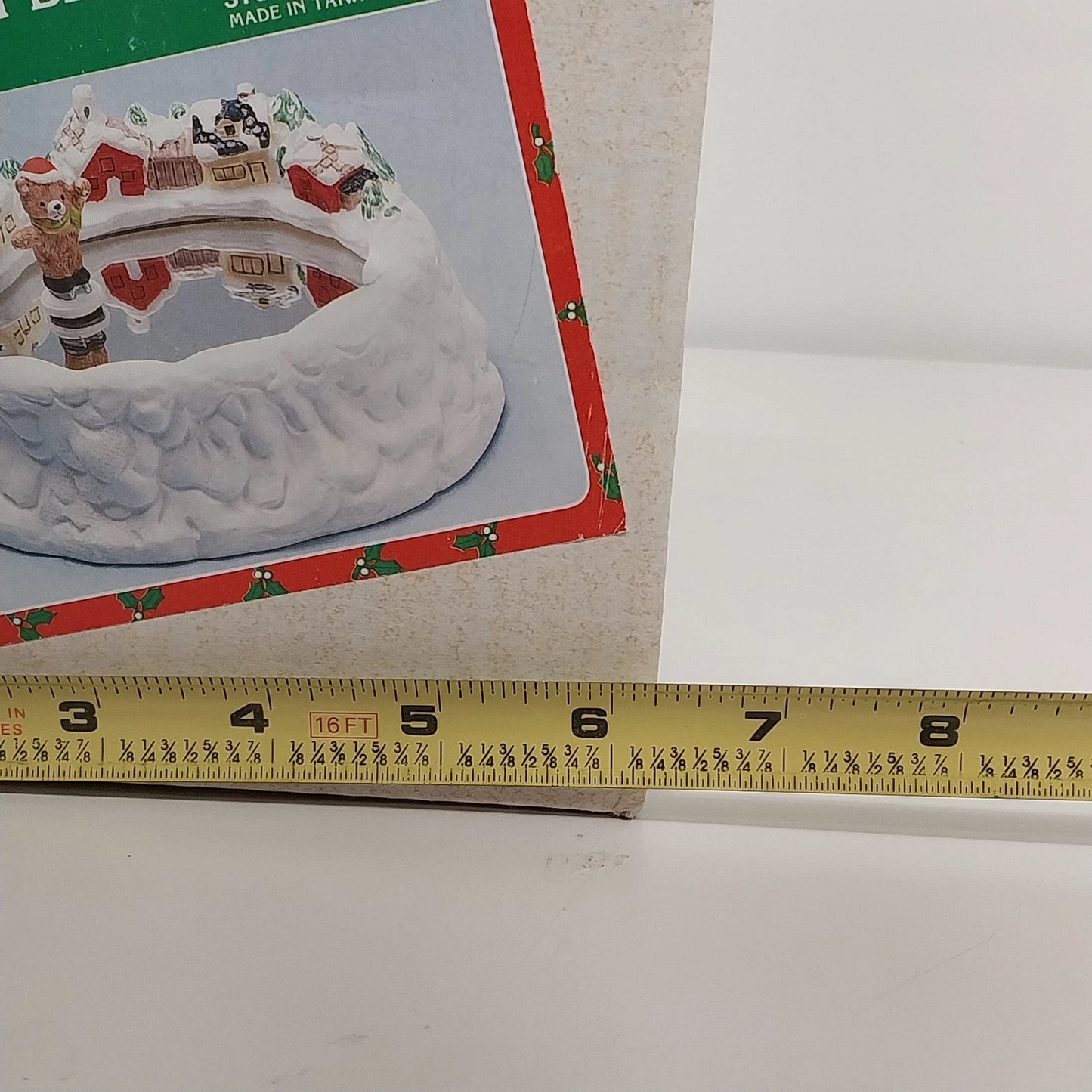 Christmas Around the World Skating Bear Musical Music Box 54-586 Original Box