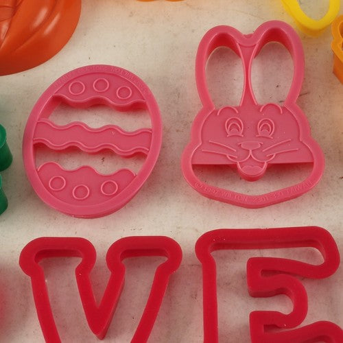 21 Plastic Cookie Cutters Press Easter Valentine Halloween Christmas Love Bunny
