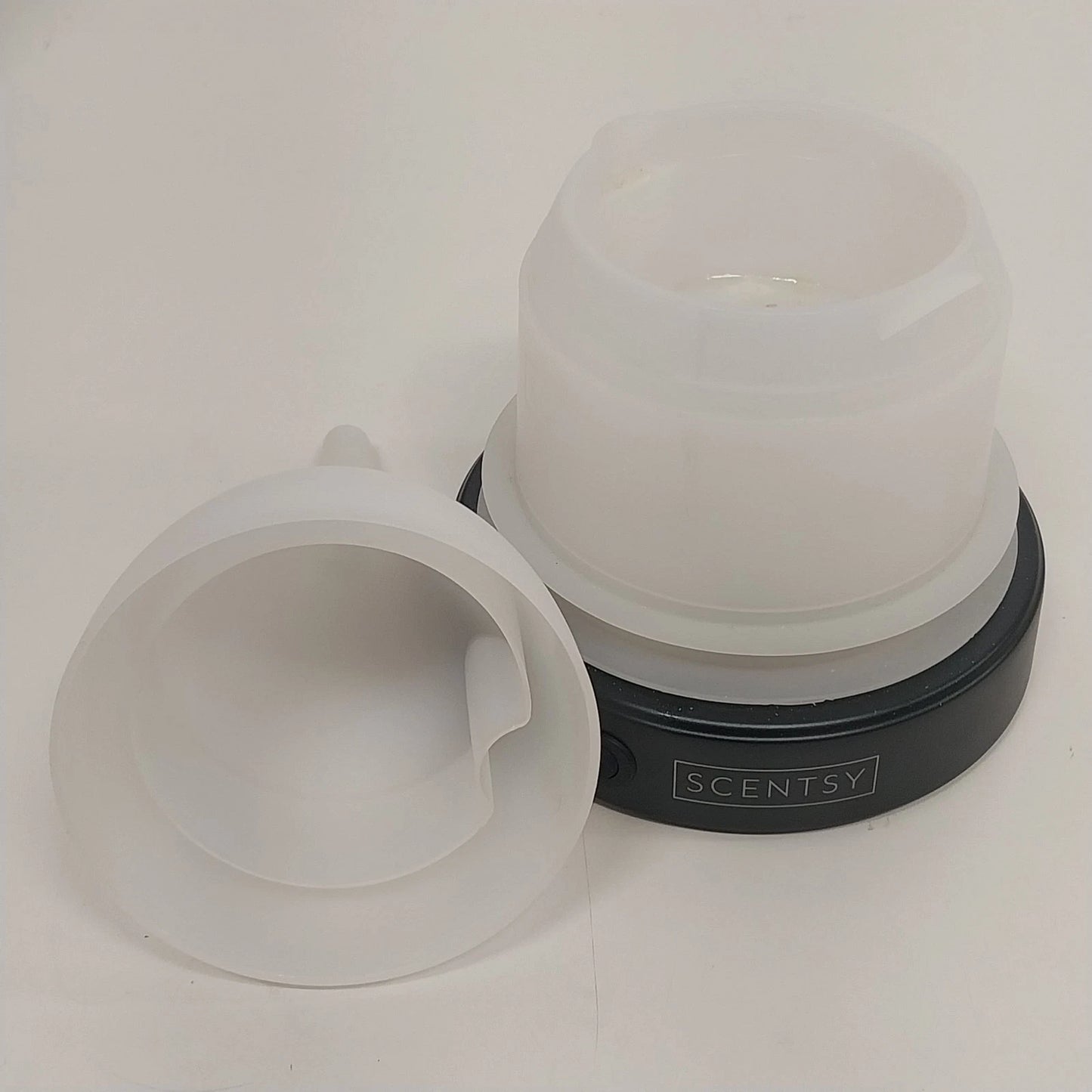 Scentsy Teardrop Pedestal Essential Oil Diffuser White Black Base Box China 2015