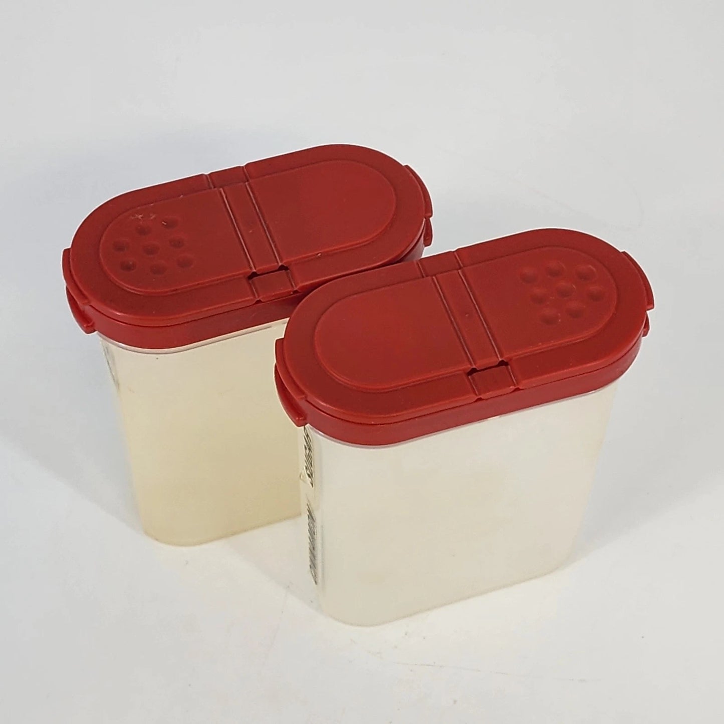 2 Tupperware Modular Mates Spice Container Shakers 1846-19 Red Lids 1845-16 Vtg