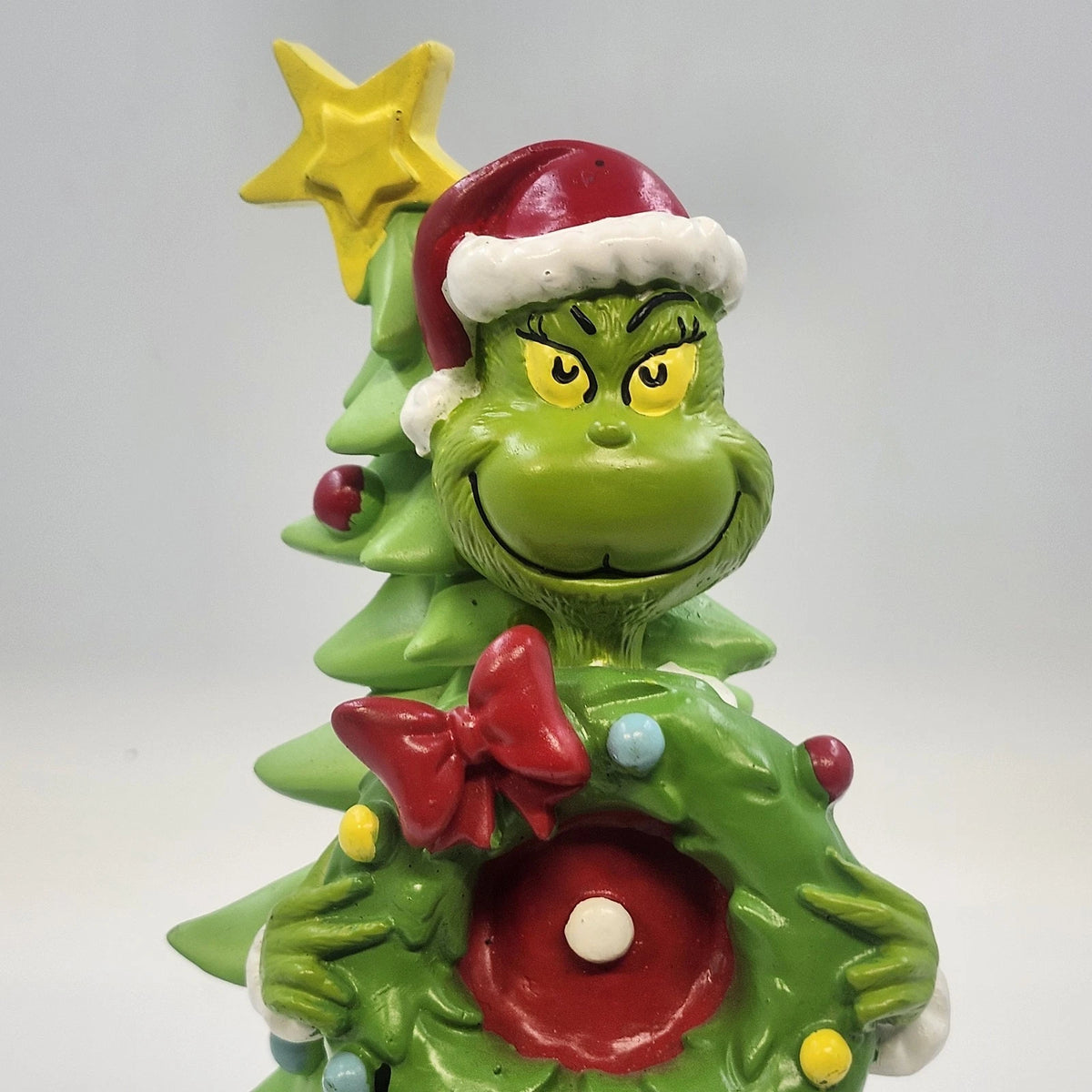 Ruz Dr. Seuss The Grinch Christmas Wreath Tree Figurine 12.5" Santa Hat & Gift
