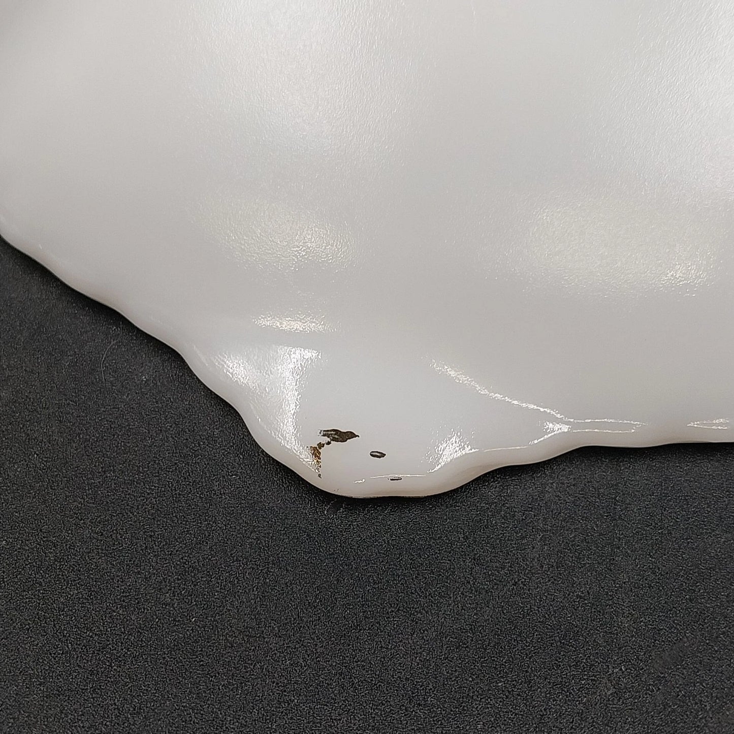 Anchor Hocking Milk Glass Serving Bowl Raised Grape & Leaf Motif Gold Trim 8.5"