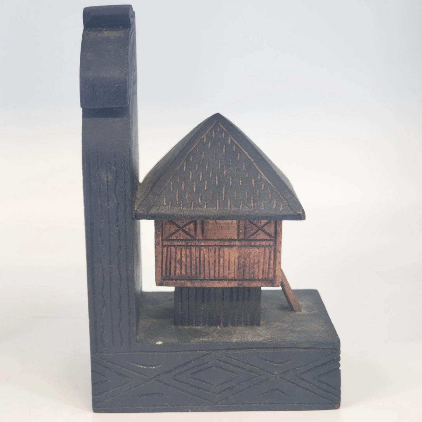 Hand Carved Tiki Hut Bookends Wood Polynesian Filipino Bahay Kubo Decor 8"x5"x4"