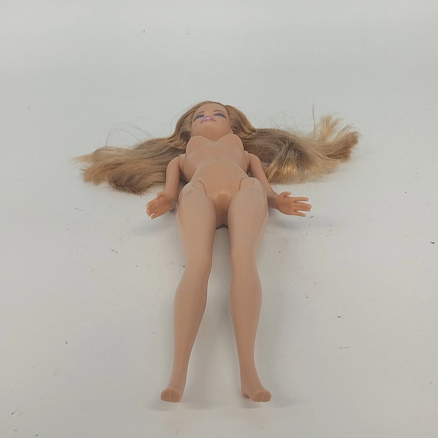 Vintage Barbie Doll Mattel 1999 Body 1998 Head Nude Bendable Knees