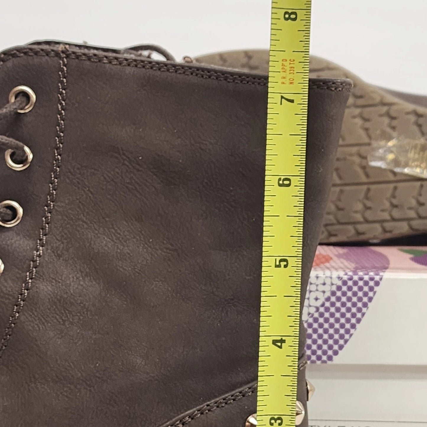 Via Pinky Sky 03 Ankle Boots Women Size 8 Brown Studded Heel