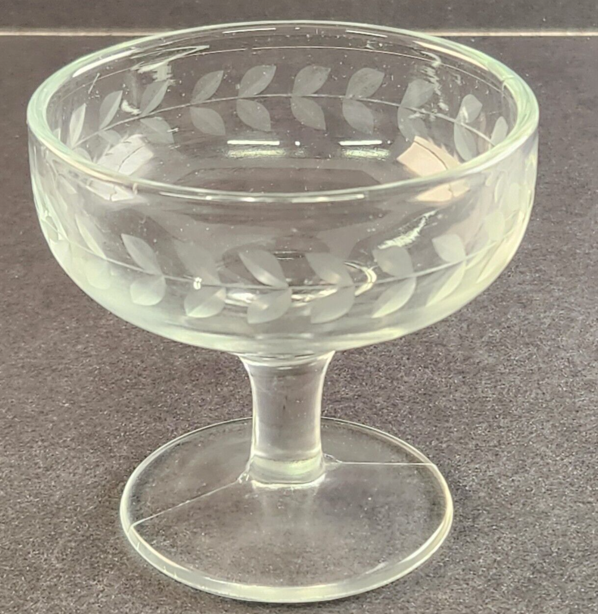 Etched Floral Leaf Sherbet Dessert Bowl Clear Champagne Glass Stemware Vintage