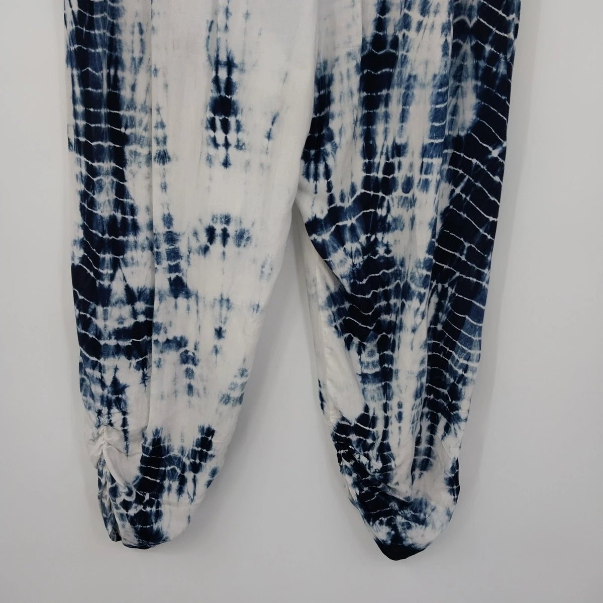 Khakis & Company Women's Blue White Tie-Dye Harem Balloon Boho Pants Medium