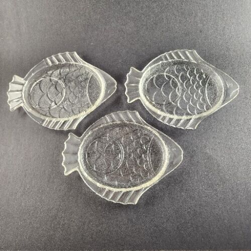 3 Fish Shaped Clear Glass Cocktail 7½" Plates Shrimp Appetizer Hors d'oeuvre