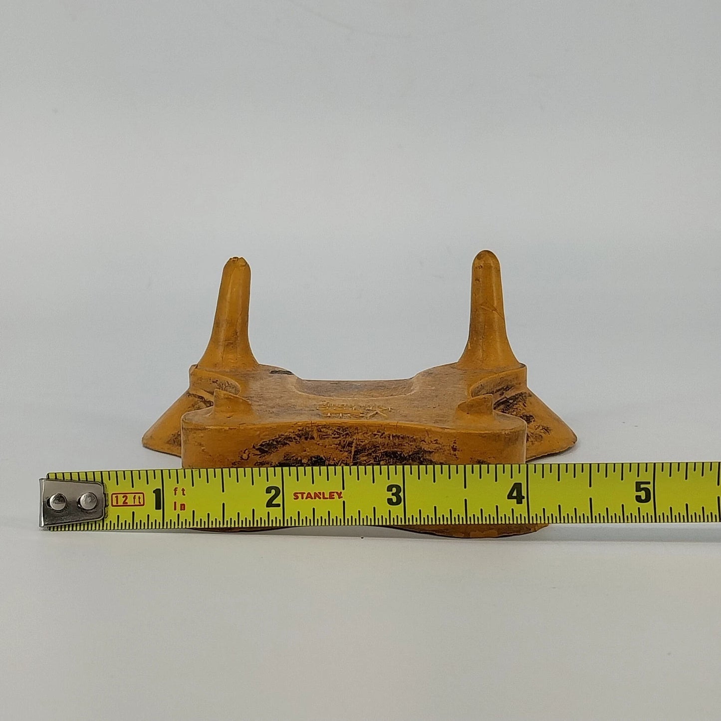 Voit KT-100 Molded Rubber Football Kicking Tee Holder ONLY Four-Point Base Vtg