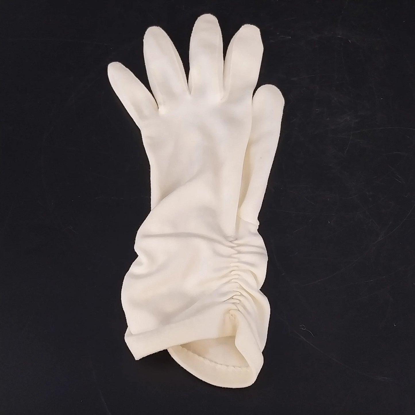 Women's White Stretch Dress Gloves Ruched Wrist Formal Wedding Tea Length Vtg