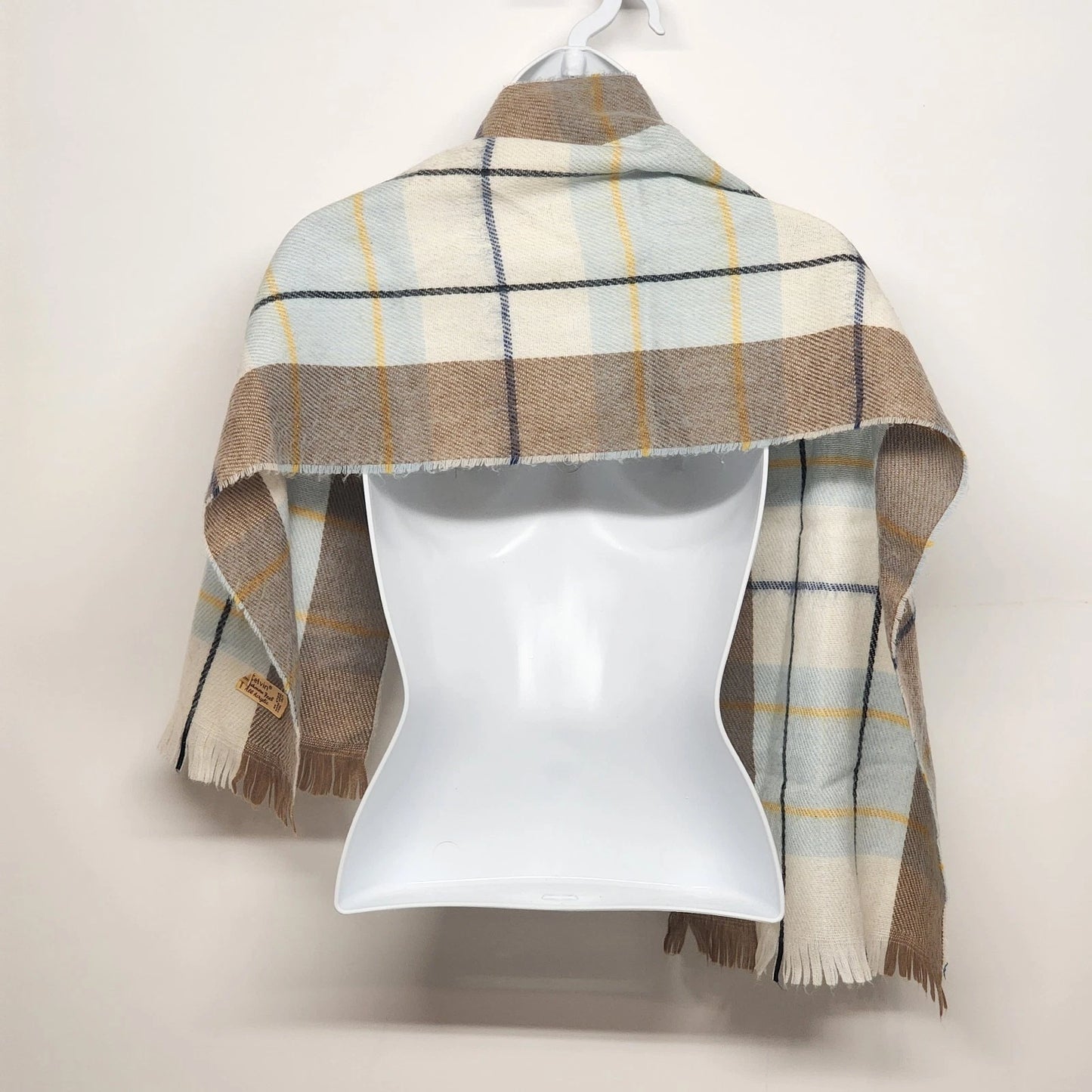 Celvin Tan White Beige Cashmere Feel Scarf Fringe Japan