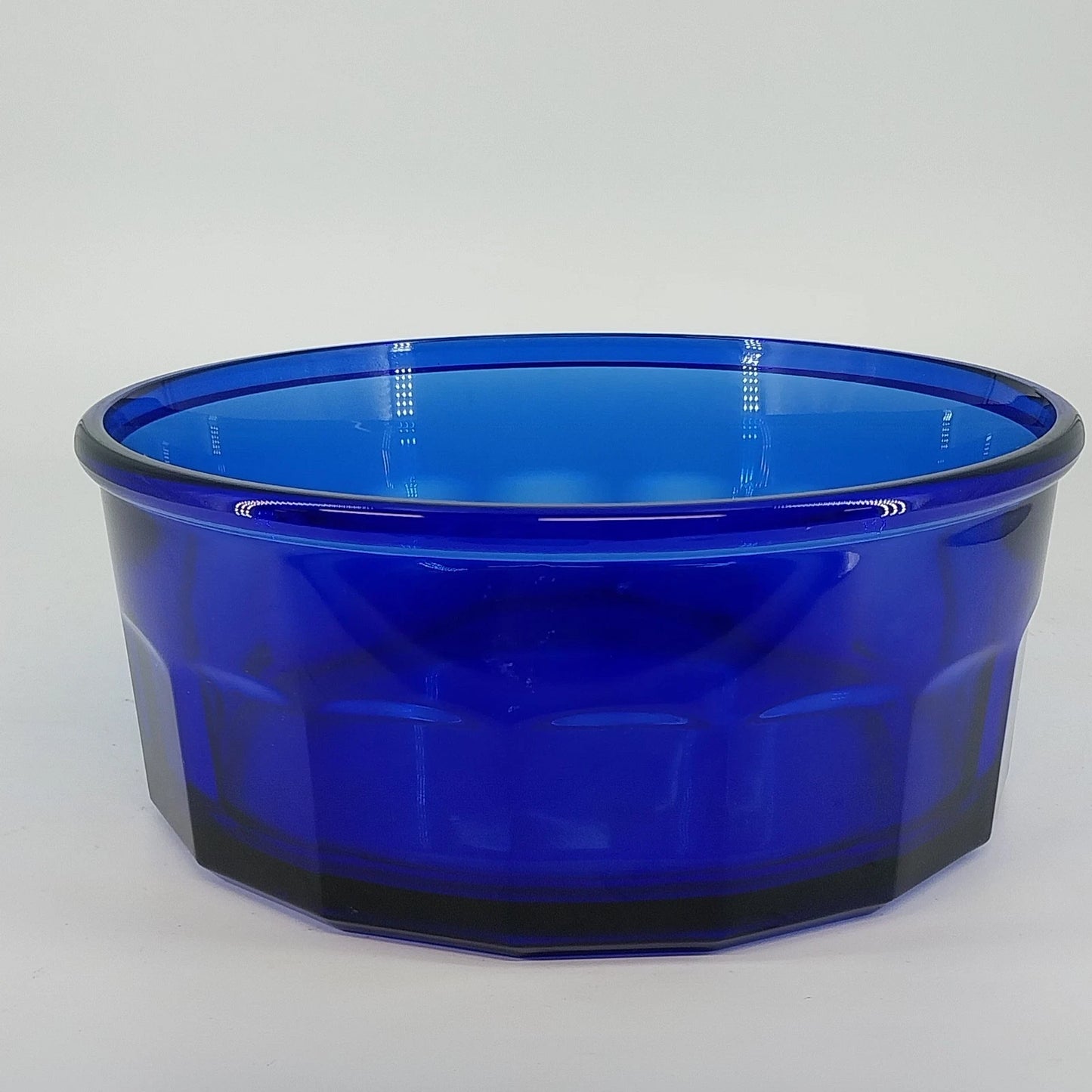 Arcoroc France Cobalt Blue Thumbprint Glass Serving Bowl w White Lid 9.25"