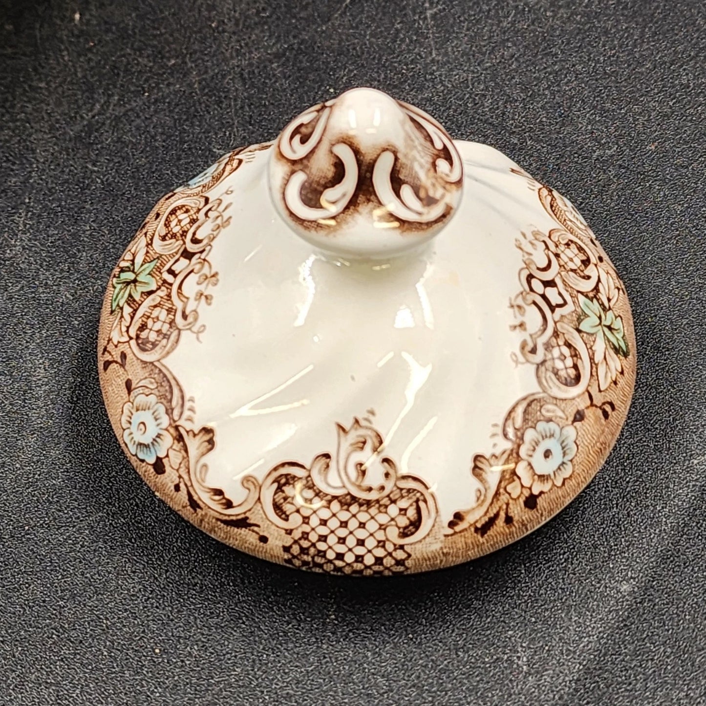 Johnson Bros Heritage Hall Sugar Bowl & Lid Spanish Hacienda Ironstone England