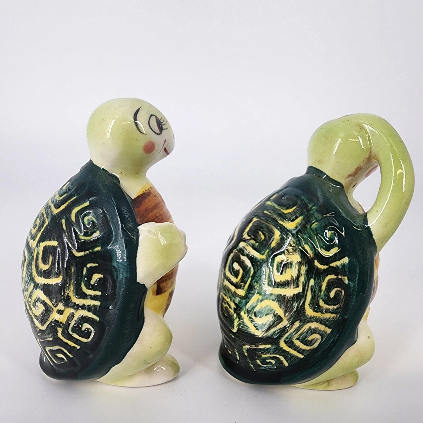 Winking Green Turtle Salt & Pepper Shakers Ceramic Kitchen Decor 1950's Japan