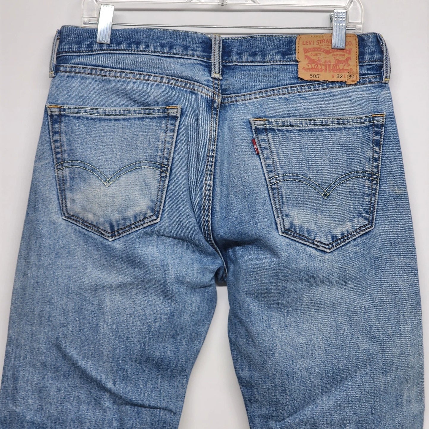 Levi’s 505 Men's Jeans 32x30 Heavily Distressed Classic Straight Leg Light Wash