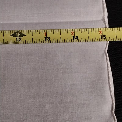12 Dinner Napkins in Solid White Linen w Embroidered Floral & Scalloped Edge 15"