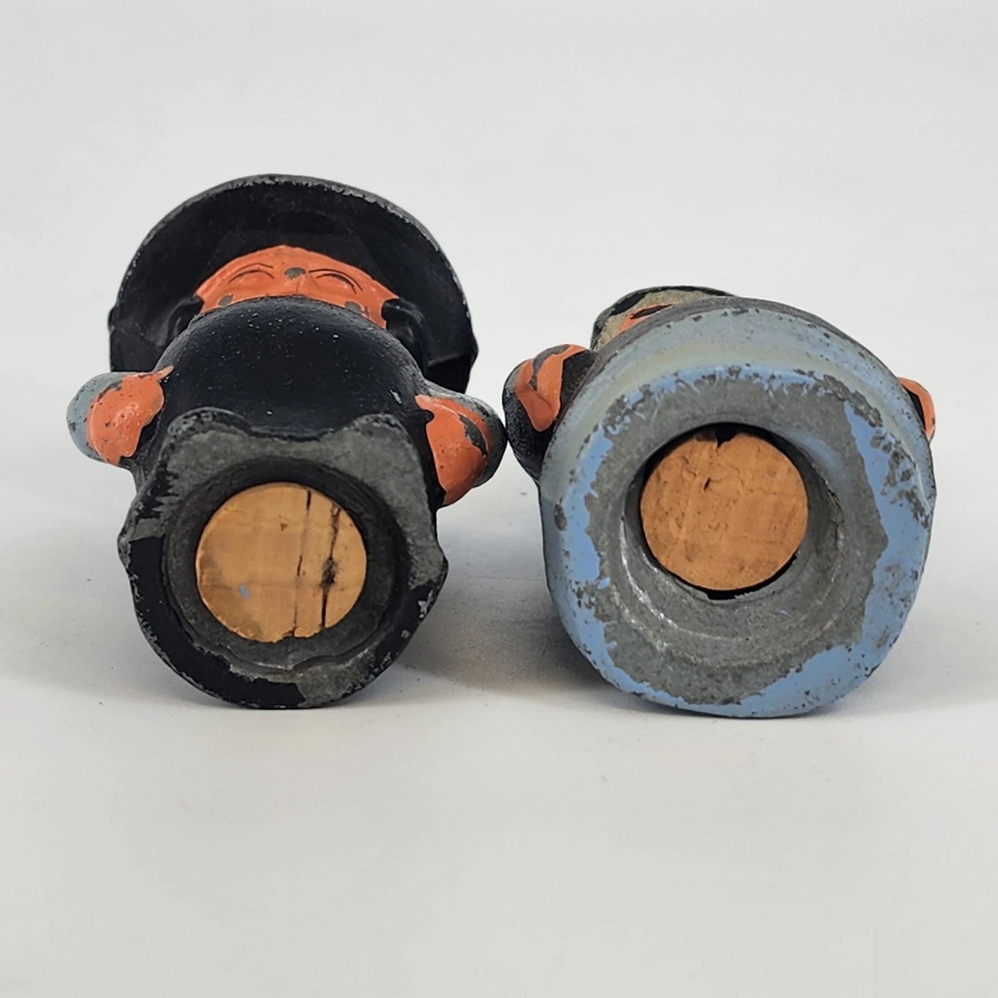 Amish Couple Salt & Pepper Shakers Cast Metal Figural Cork Stopper Country Farm