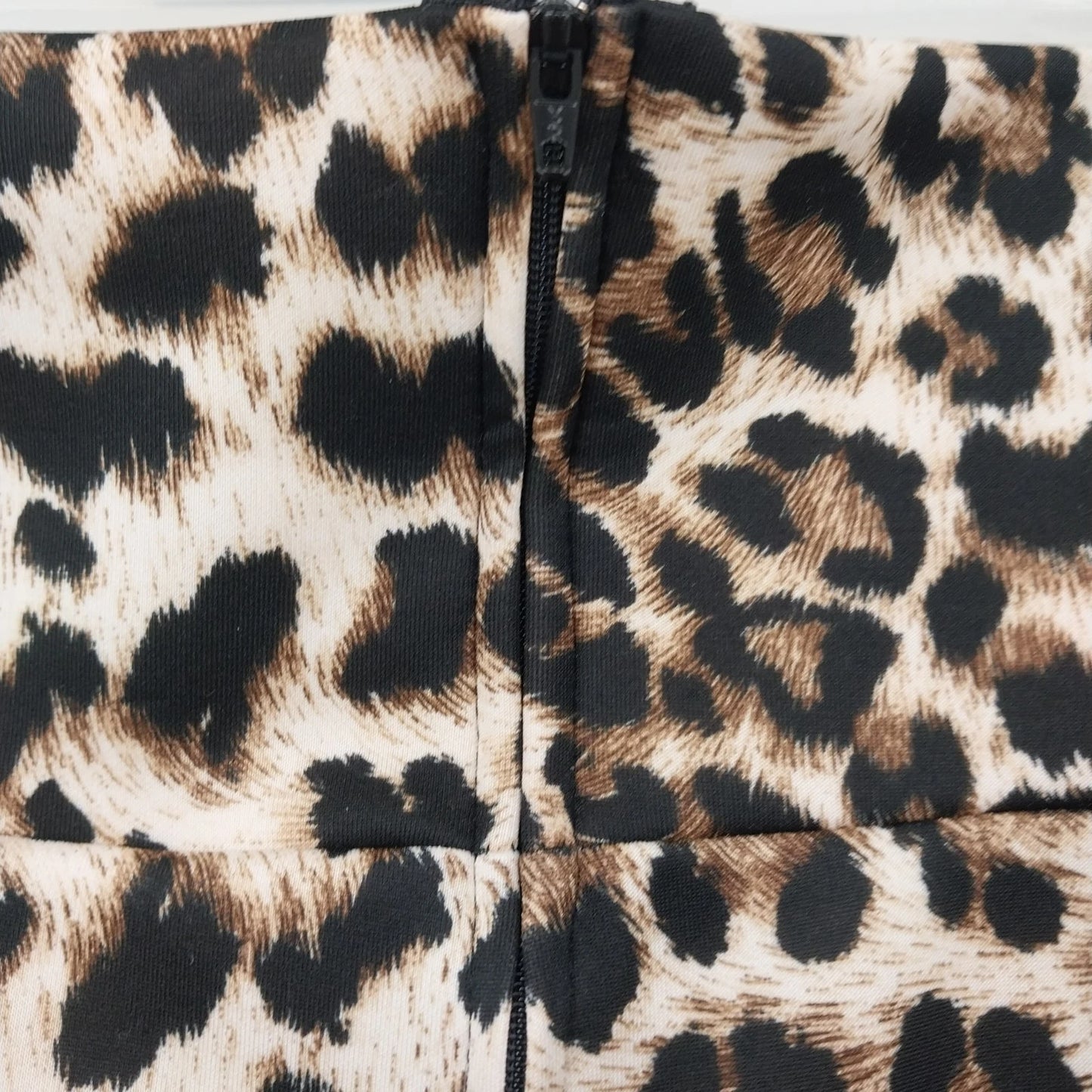 La Scala Leopard Print Pencil Skirt Womens Large High Waist Midi