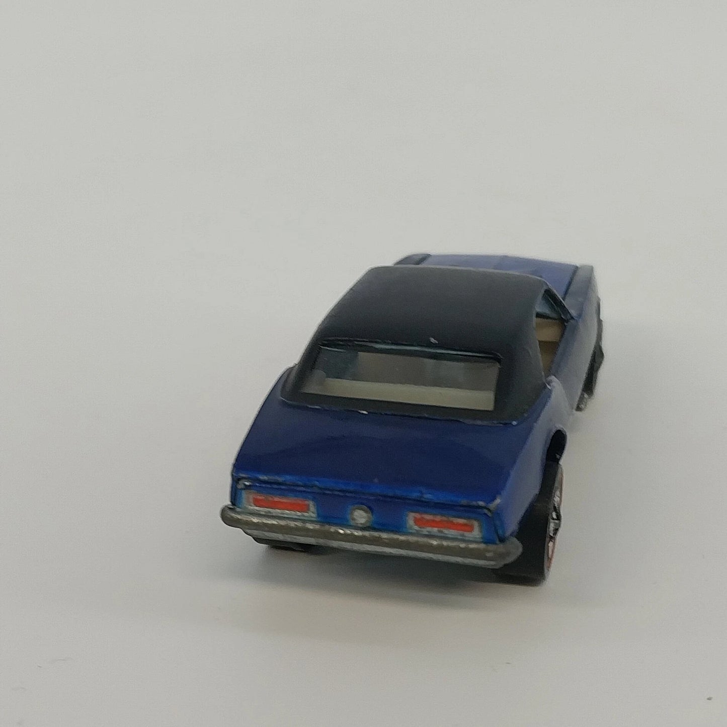 Mattel Hot Wheels Redline Custom Camaro Spectraflame Blue White Interior USA Vtg