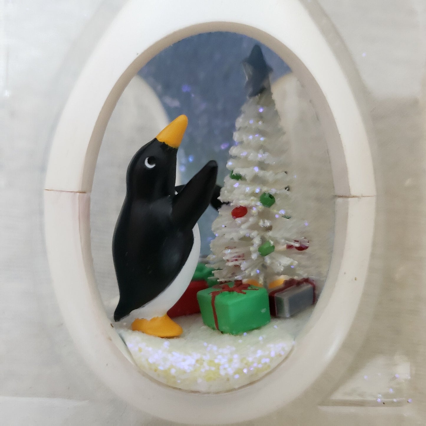 Hallmark Keepsake Ornament Winter Surprise Penguin 1st in Collector Series 1989