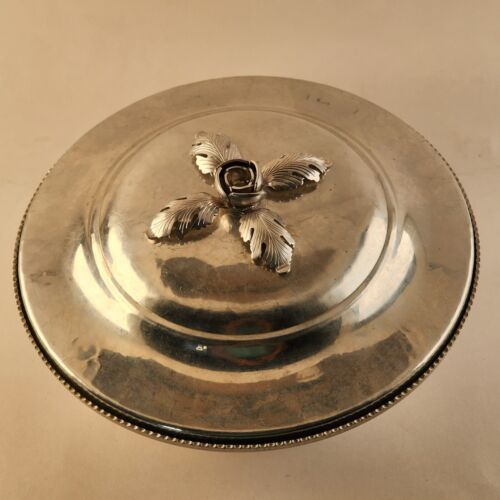 Hand Wrought Silverlook Covered Bowl Serving Dish 557 w 1.5qt Pyrex Bowl Vintage