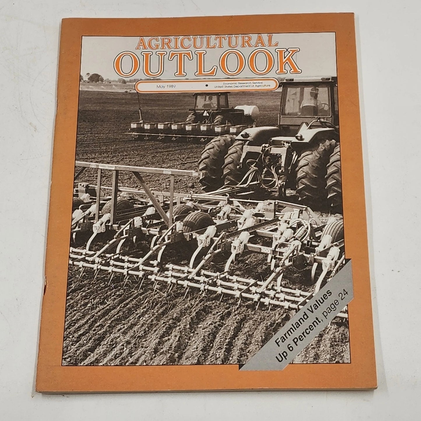 8 Agricultural Outlook Magazines May–Dec 1989 USDA Vintage Farm Reports