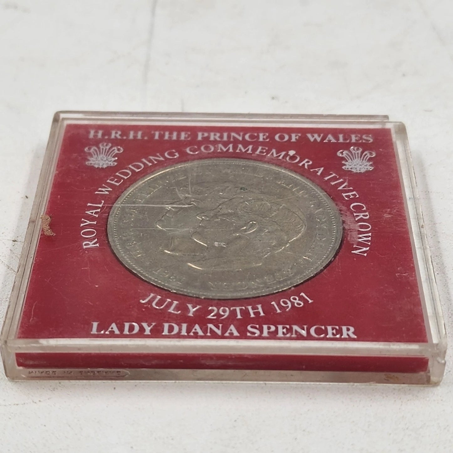 Prince Charles & Lady Diana Royal Wedding Commemorative Crown Coin July 29 1981