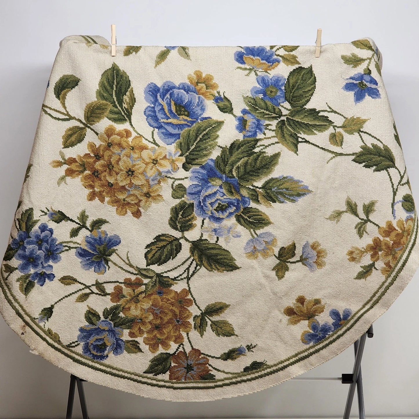 Handmade Wool Area Rug 48" Round Vintage Floral Pattern Hooked Carpet Throw Rug