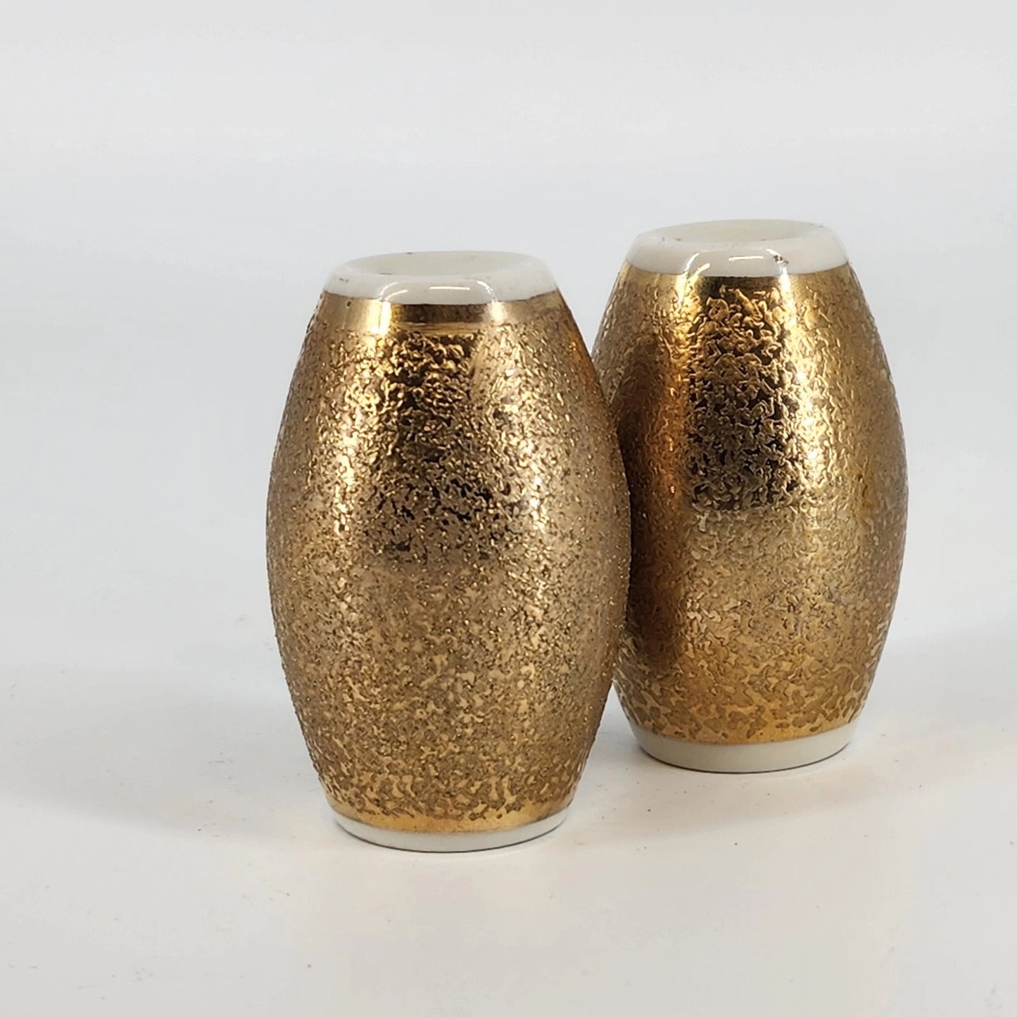Salt & Pepper Shakers Set of 2 Gold 22K Filigree 3" Ceramic Barrel Shaped