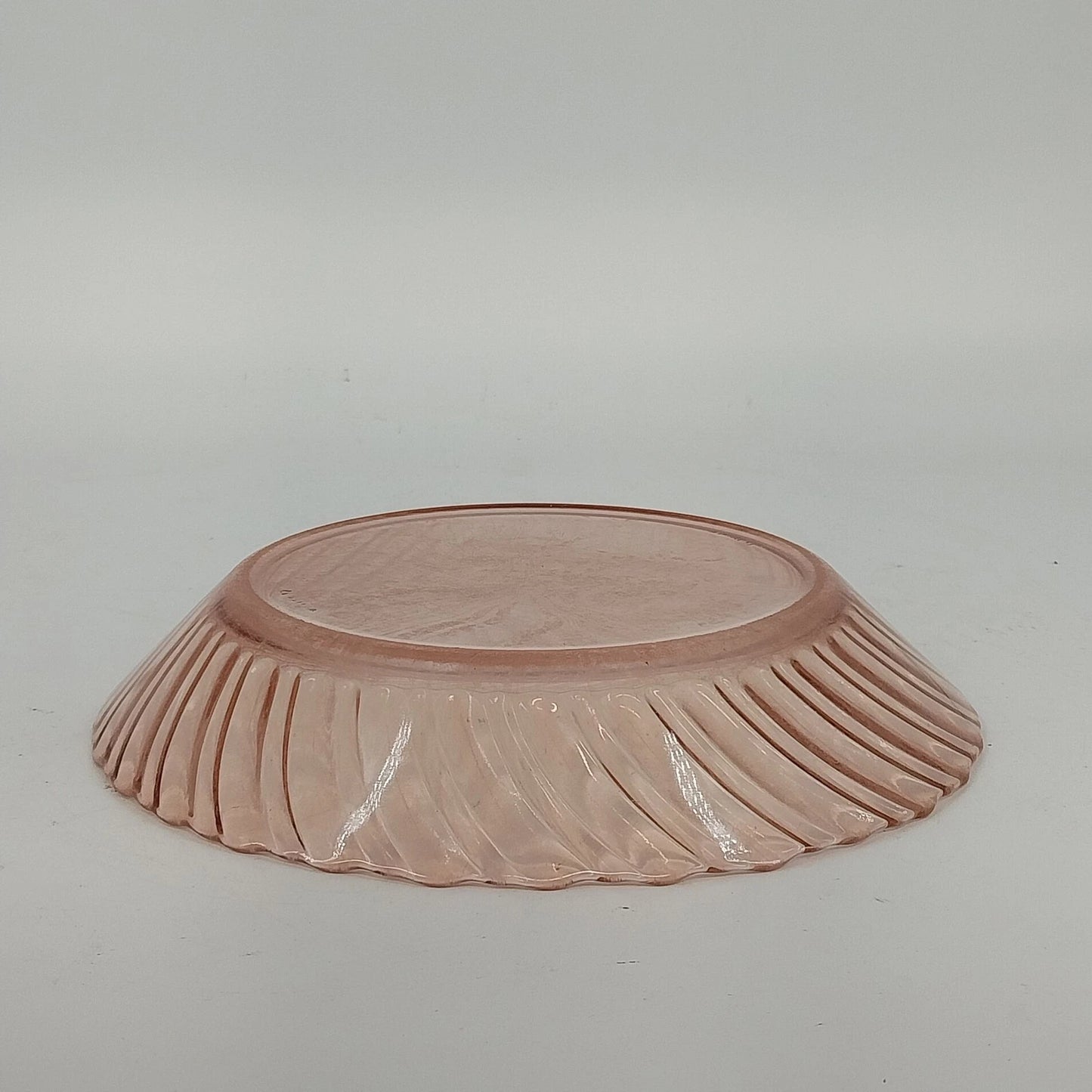 Fortecrisa Pink Swirl Ribbed Glass Coupe Soup Bowl 8.5” MCM Tableware Mexico Vtg