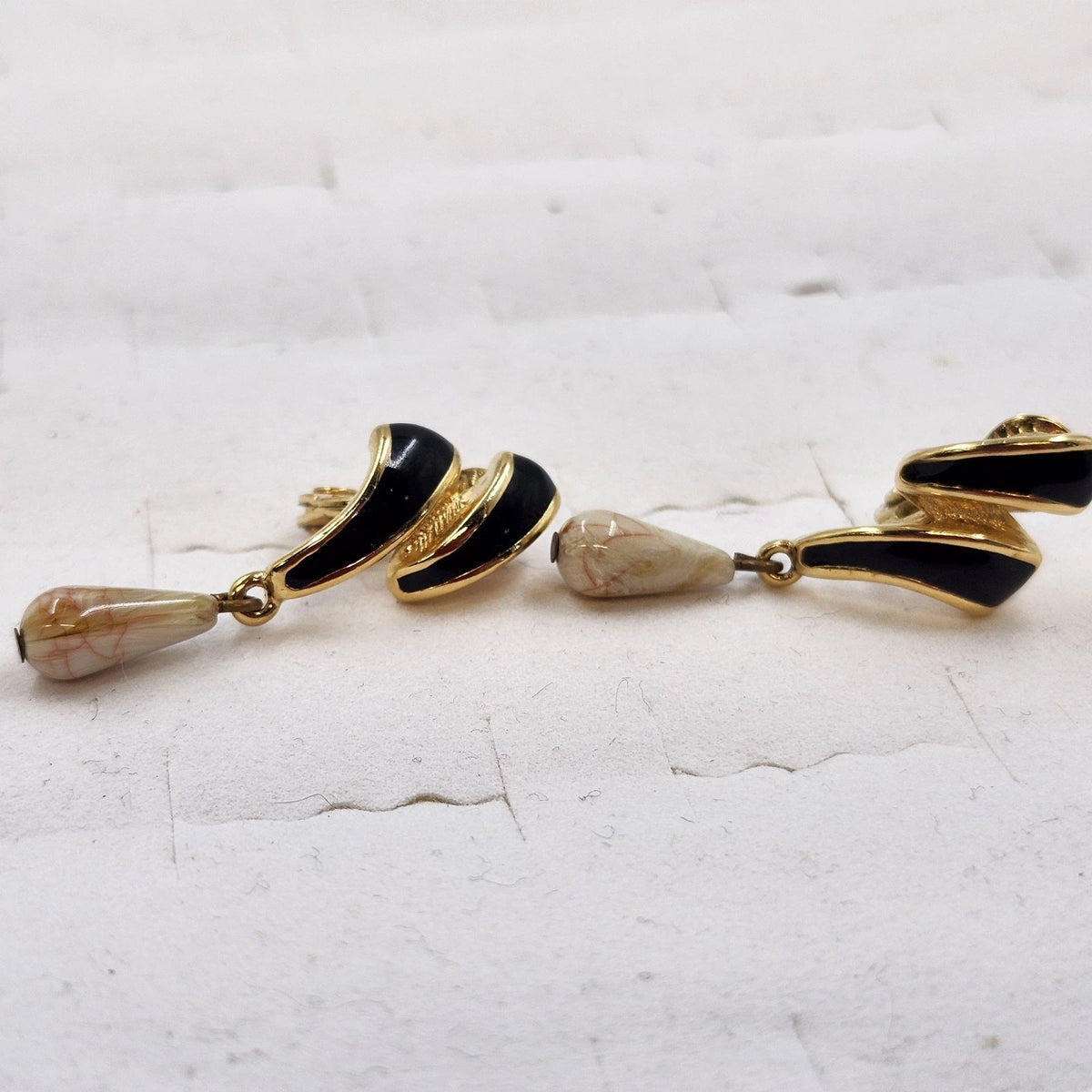Clip On Earrings Lot 4 Pairs Avon Enamel Faux Pearl Rhinestone Floral Swarovski