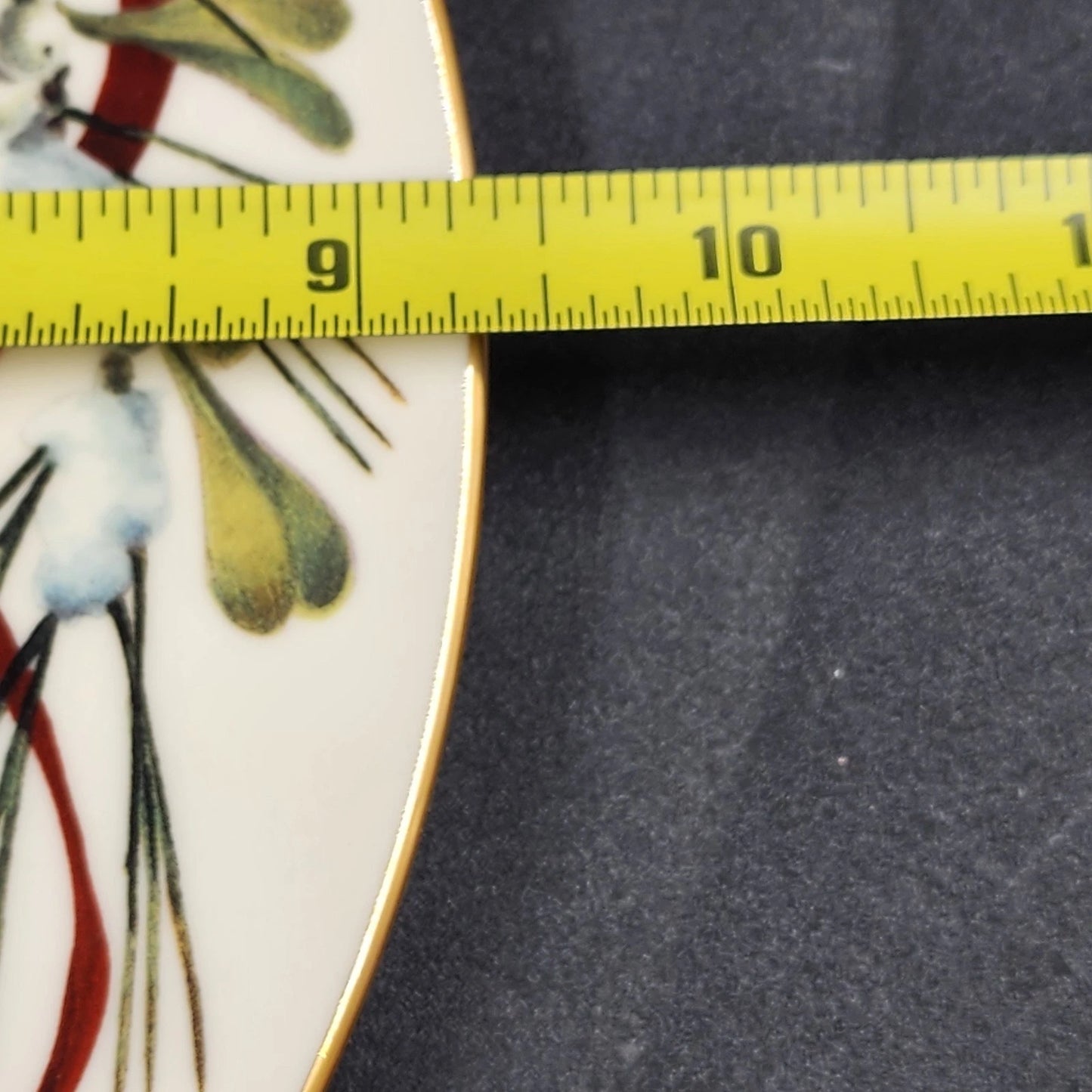 Lenox Accent Luncheon Plate Winter Greeting 9.25" Cardinal Holly Gold Bone China