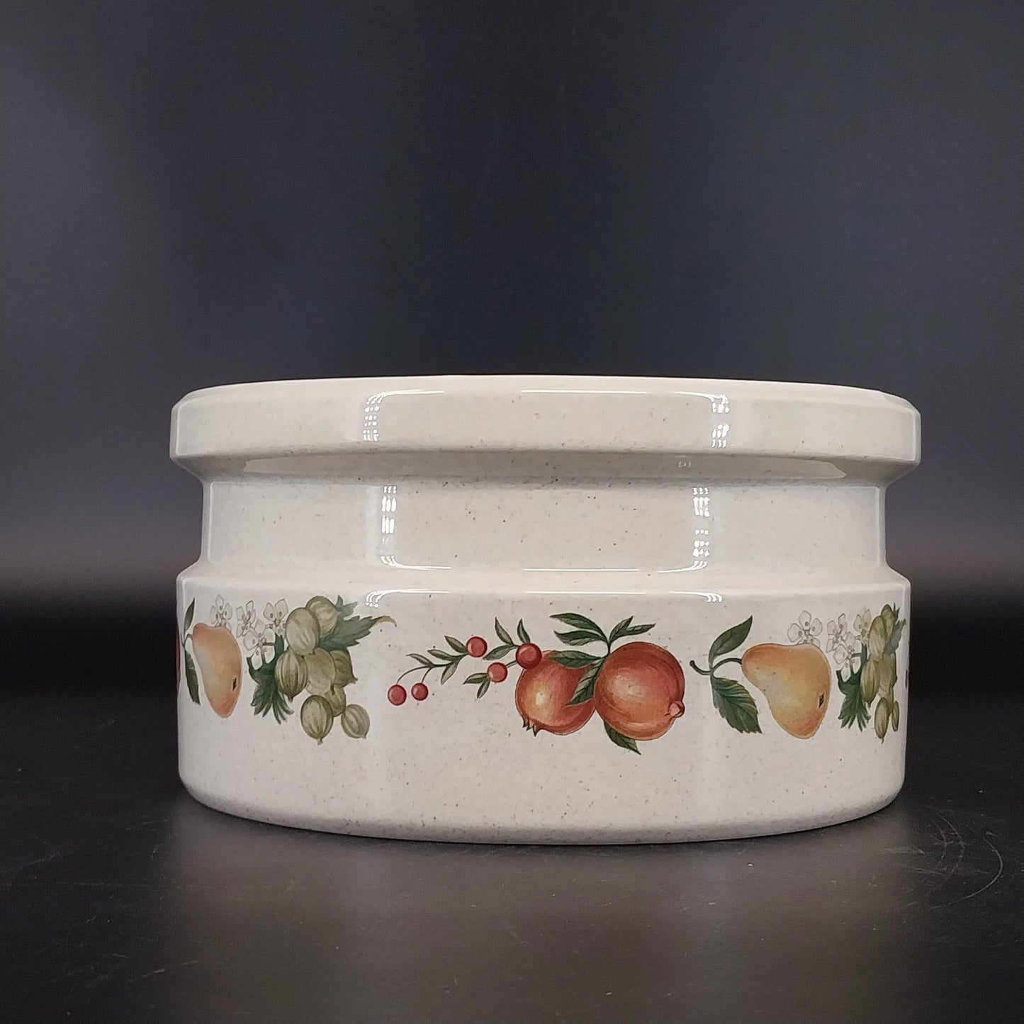 Wedgwood Quince Round Casserole Dish 1.5 Qt No Lid Oven To Table Fruits England