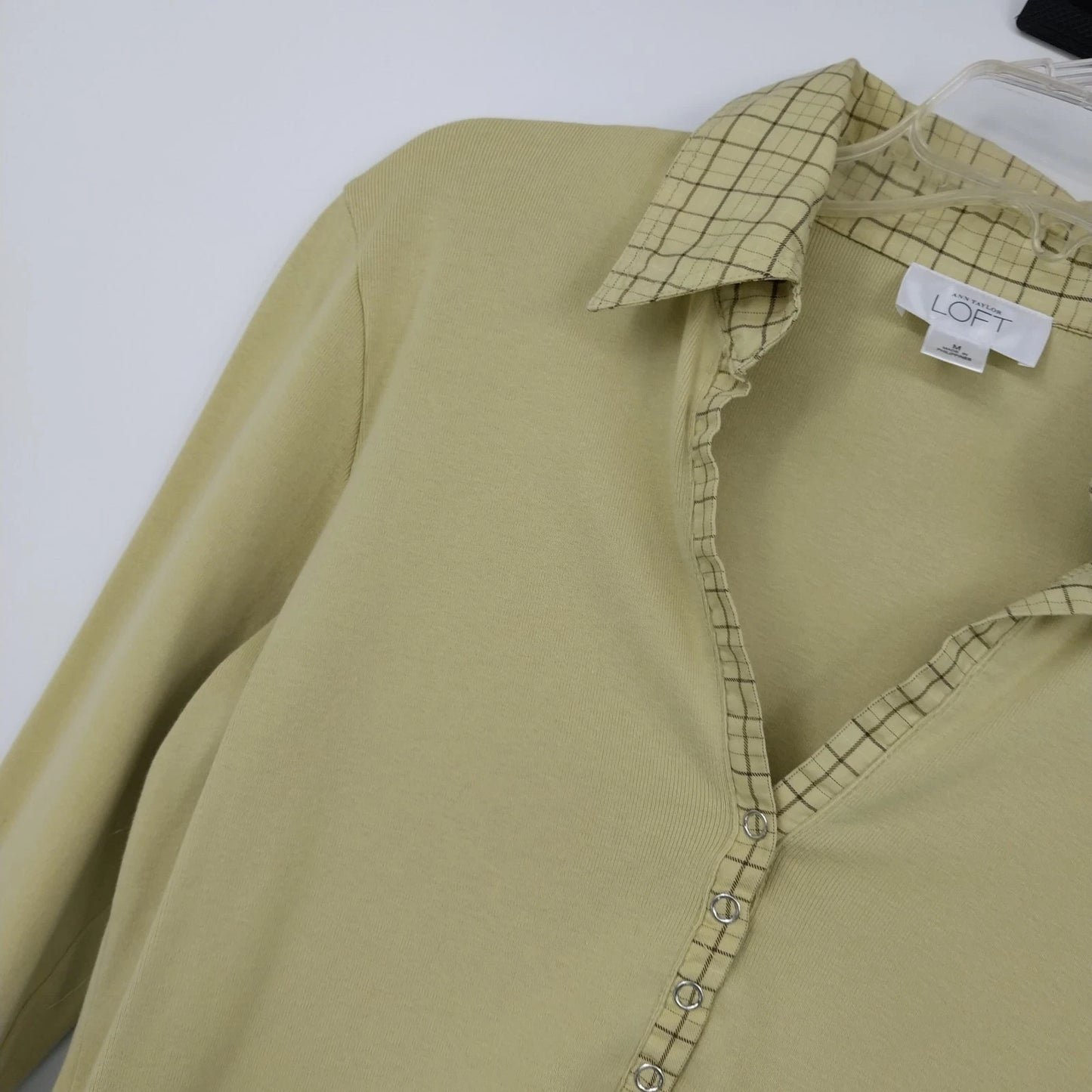LOFT Ann Taylor Green Plaid Trim Blouse Womens Medium Top