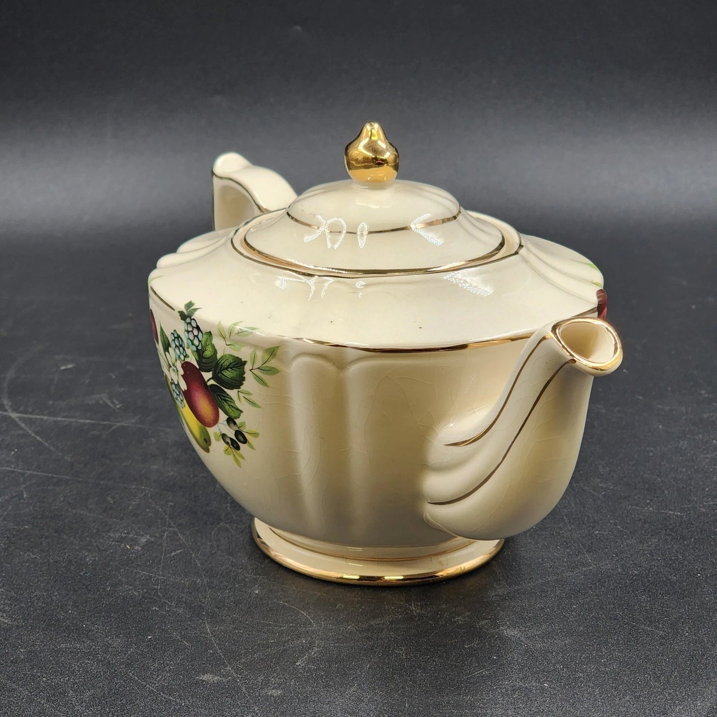 Sadler Teapot Fruit Design England White Gold Trim 6" Wide x 4" Tall + Lid Vtg
