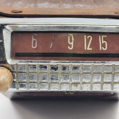 Truetone Car Radio Tube Type 1950 Era Serial A901207 Chrome Face Bakelite Knobs