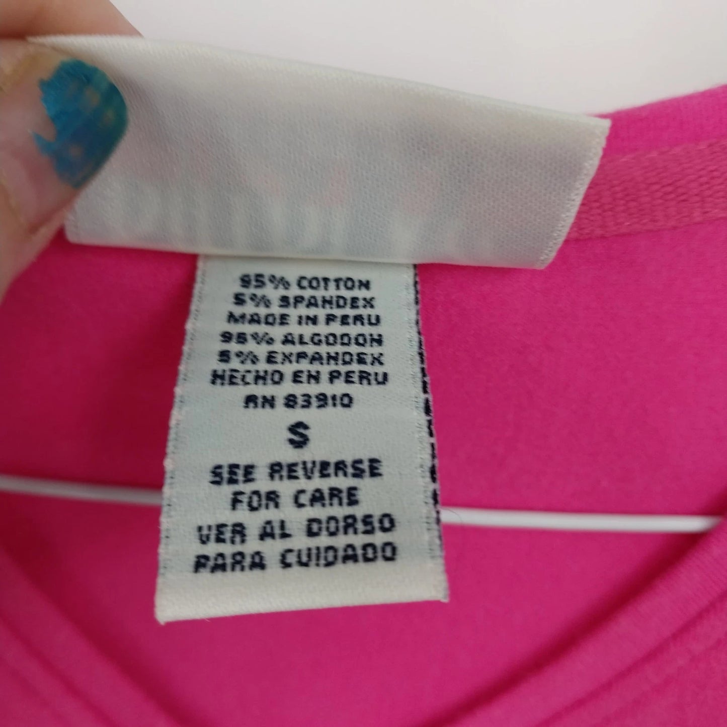 Bill Blass Jeans Women's Small Pink V Neck T Shirt Stretch Cotton Short Sleeve