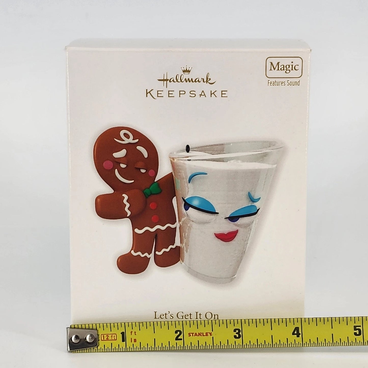 Hallmark Keepsake 2012 Let’s Get It On Musical Ornament Marvin Gaye Gingerbread