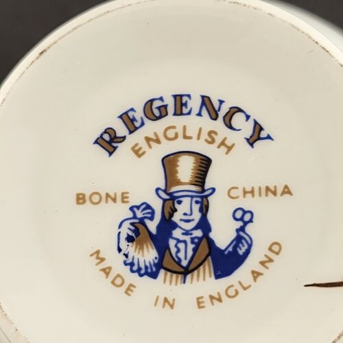 Regency Bone China Tea Cup Christmas Rose Pattern Gold Trim Made in England