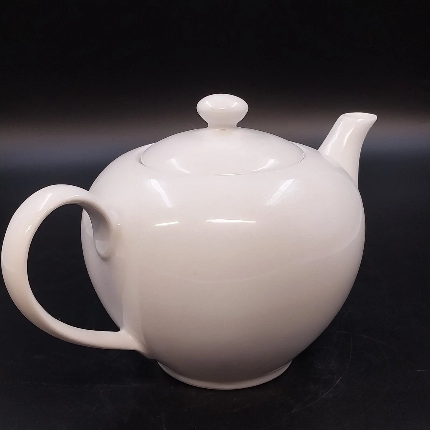 Crate & Barrel Monno Bangladesh White Ceramic Porcelain Teapot with Lid 5.5" Vtg