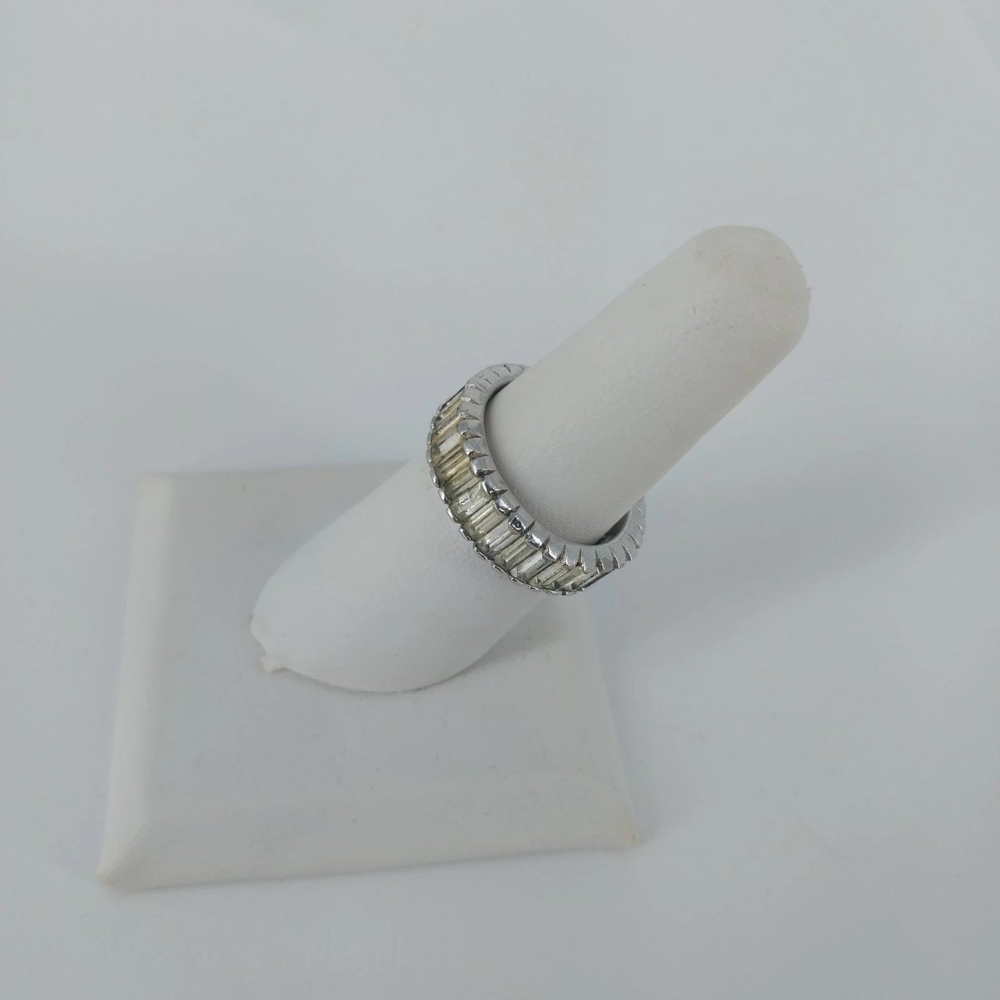 Silver Tone Baguette Rhinestone Eternity Band Ring Size 7 Stackable Fashion Vtg